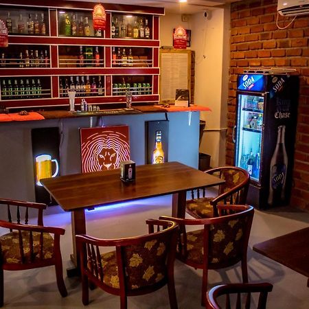 Хостел Surf & Party Велигама Экстерьер фото