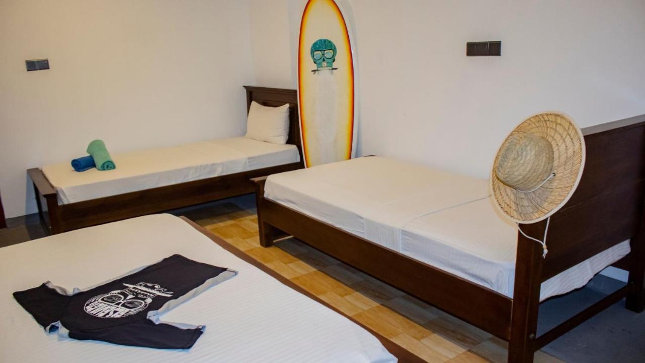 Хостел Surf & Party Велигама Экстерьер фото